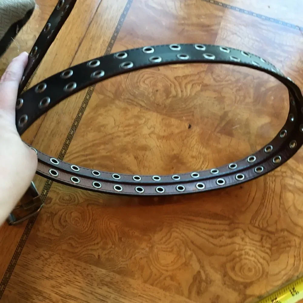 REVERSIBLE BELT!